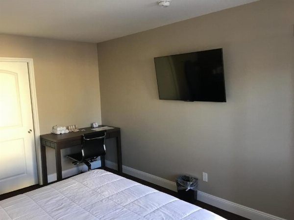 Vallejo Inn image 29