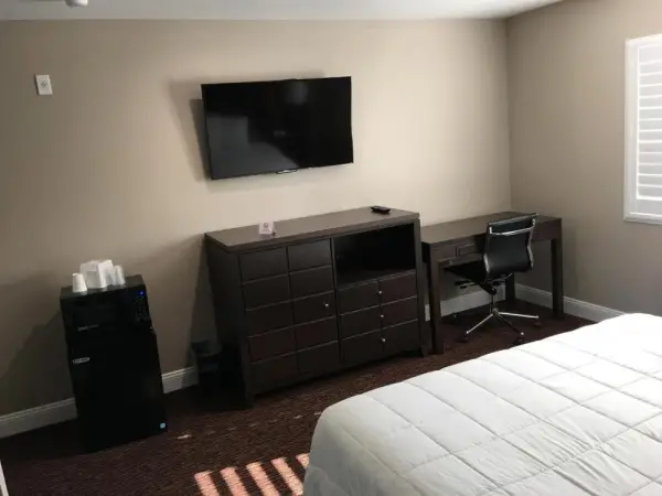 Vallejo Inn 9